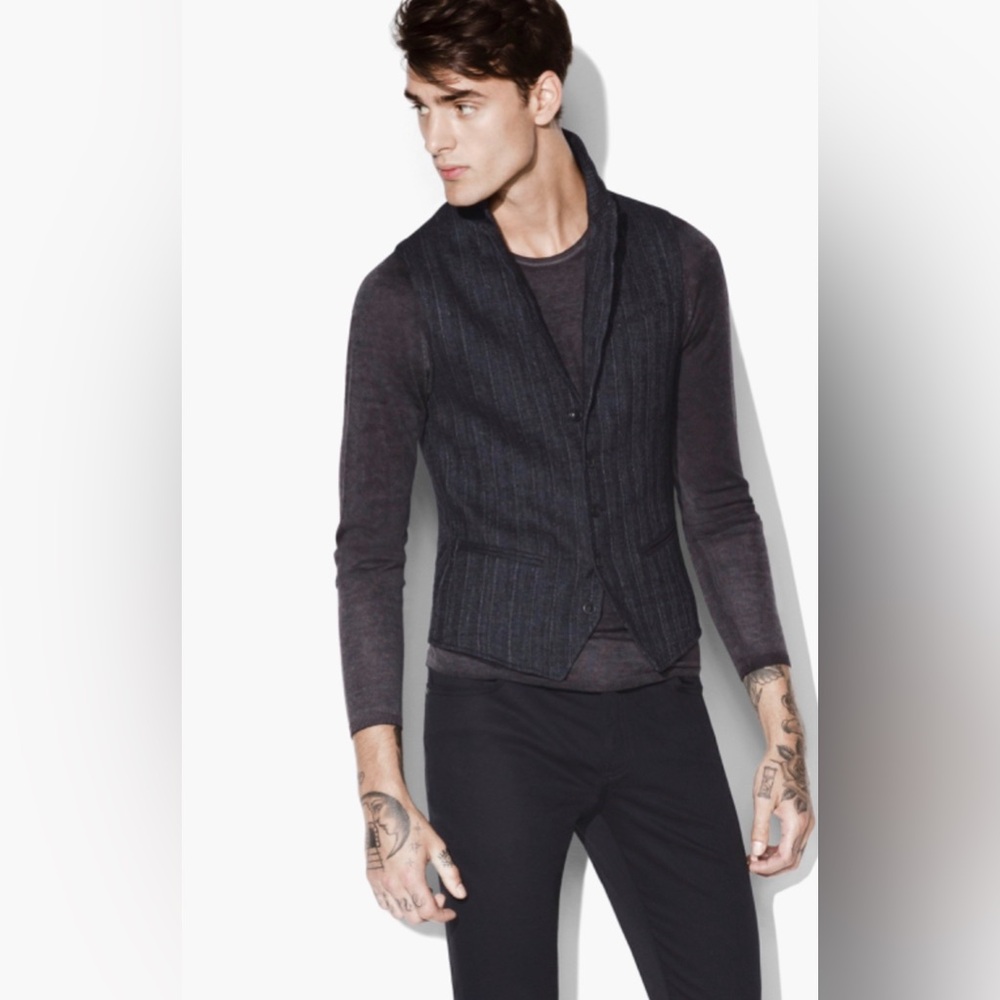 John Varvatos collection wire peak lapel vest. Size EU 50 USA 40